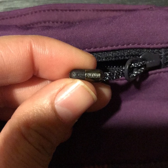 Lululemon - Picture 5 of 8